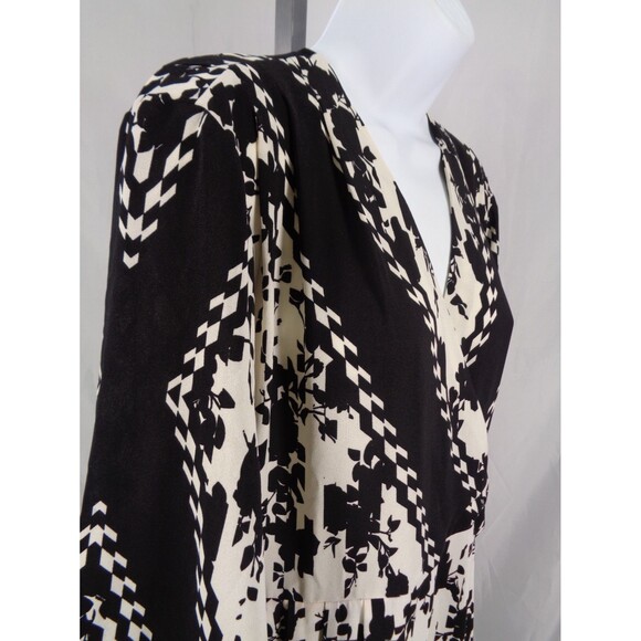 CAbi X Factory Mini Dress Size Small Black White Faux Wrap New - Picture 9 of 16